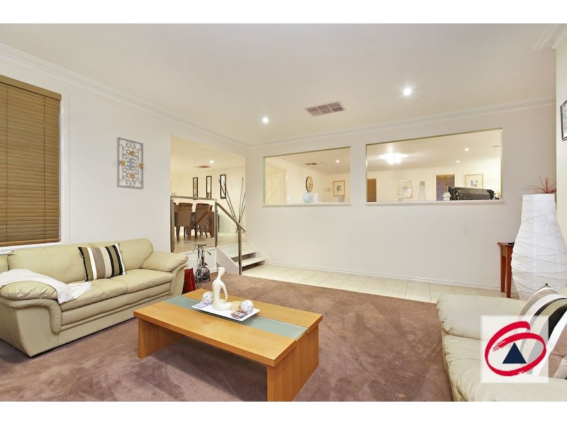 34 Shetland Court, Pakenham VIC 3810