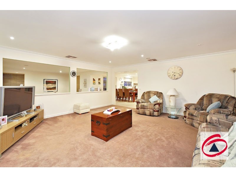 34 Shetland Court, Pakenham VIC 3810