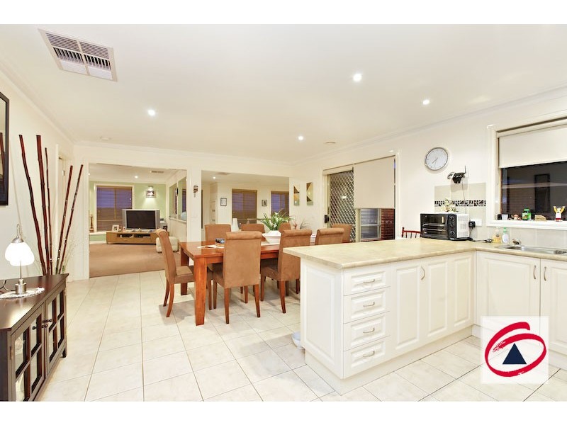 34 Shetland Court, Pakenham VIC 3810