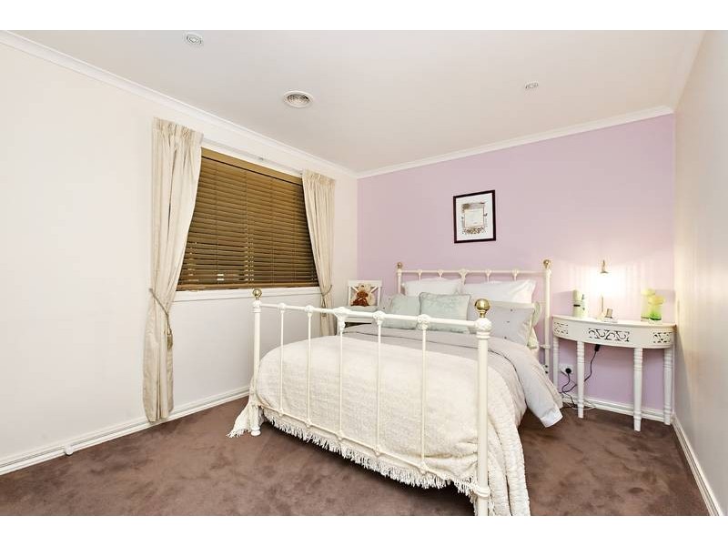 34 Shetland Court, Pakenham VIC 3810