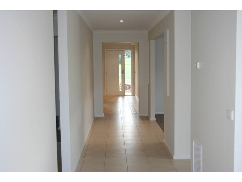 286 Kosta Boda Blvd,, Pakenham VIC 3810