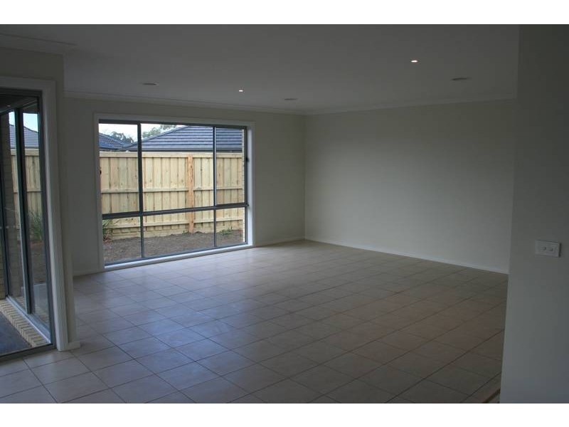 286 Kosta Boda Blvd,, Pakenham VIC 3810