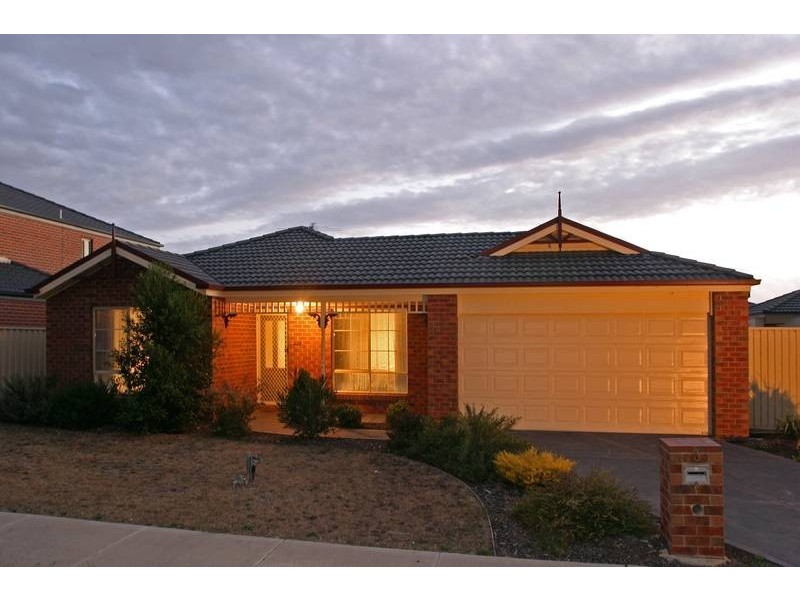 3 Cobalt Court, Pakenham VIC 3810