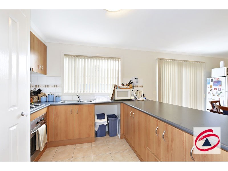 6 Tea Tree Close, Pakenham VIC 3810