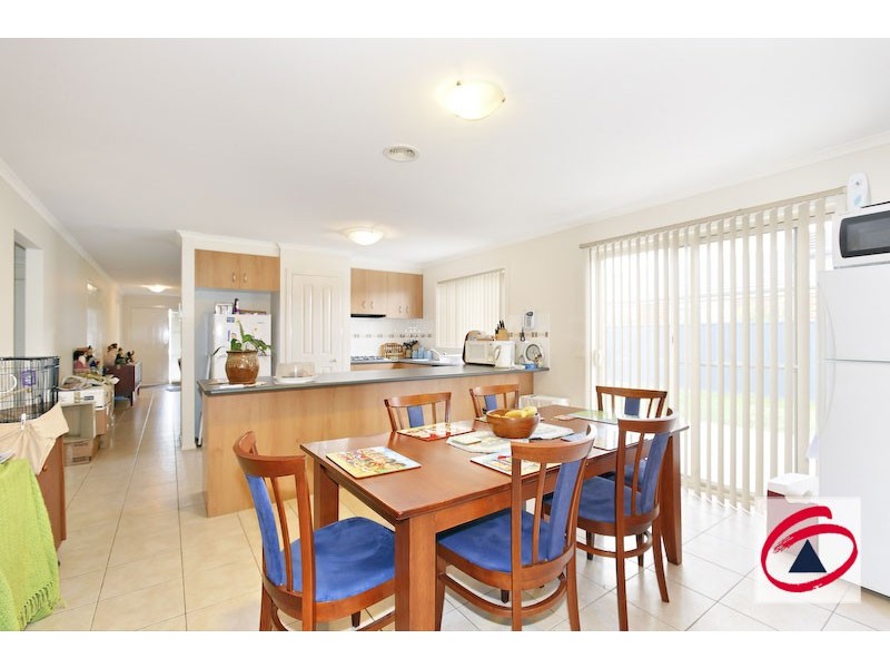 6 Tea Tree Close, Pakenham VIC 3810