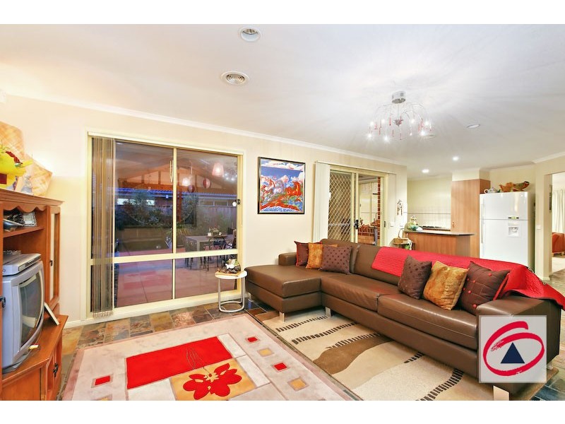 14 Catherine Place, Pakenham VIC 3810