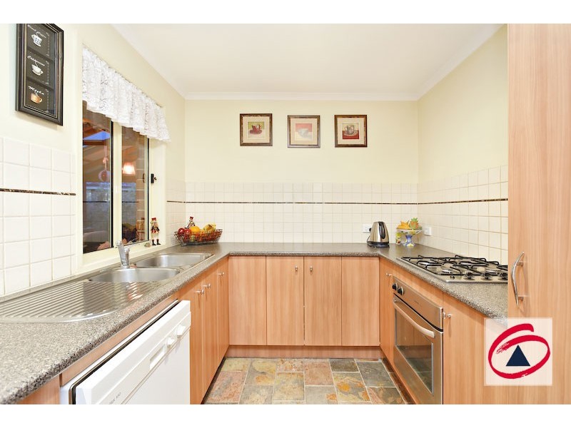 14 Catherine Place, Pakenham VIC 3810