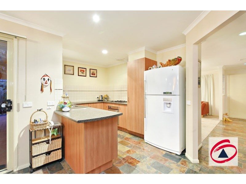 14 Catherine Place, Pakenham VIC 3810