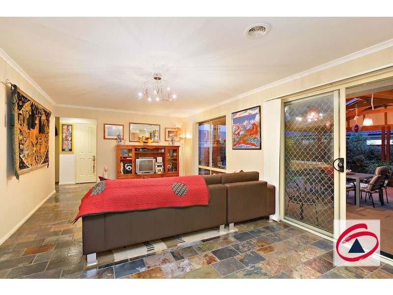 14 Catherine Place, Pakenham VIC 3810