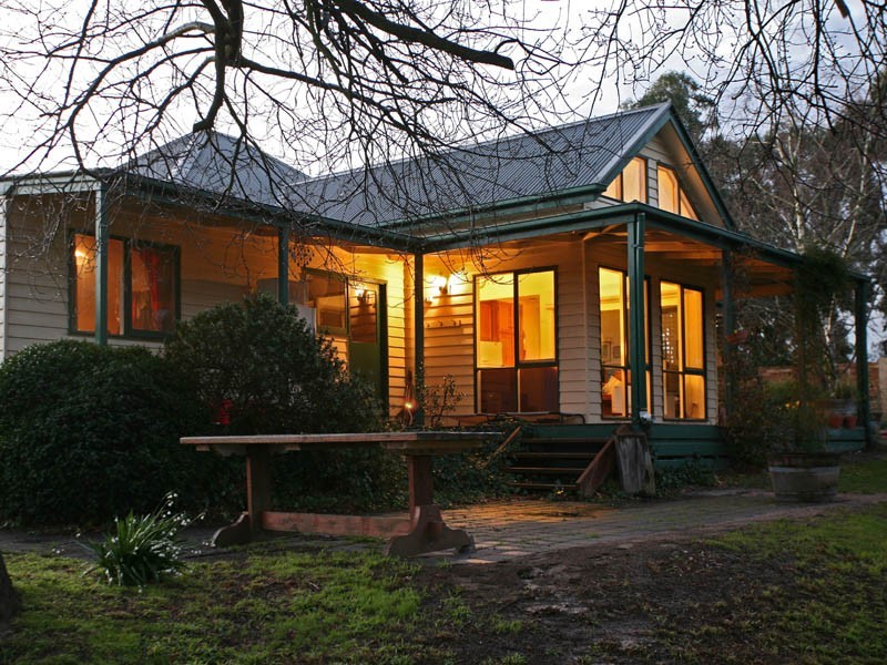 260 Tynong North Road, Tynong North VIC 3813