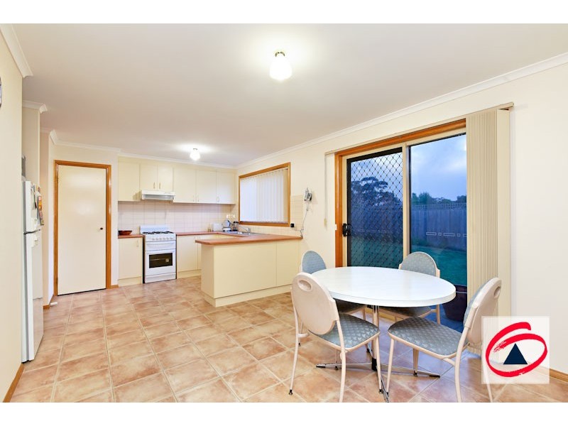 7 Lauren Square, Pakenham VIC 3810