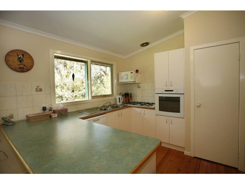 30 Koolbirra Road, Maryknoll VIC 3812
