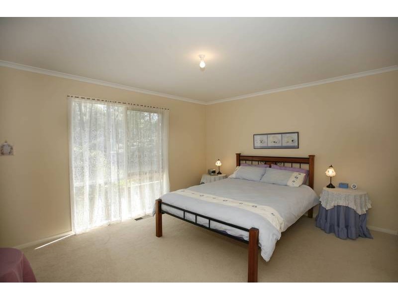 30 Koolbirra Road, Maryknoll VIC 3812