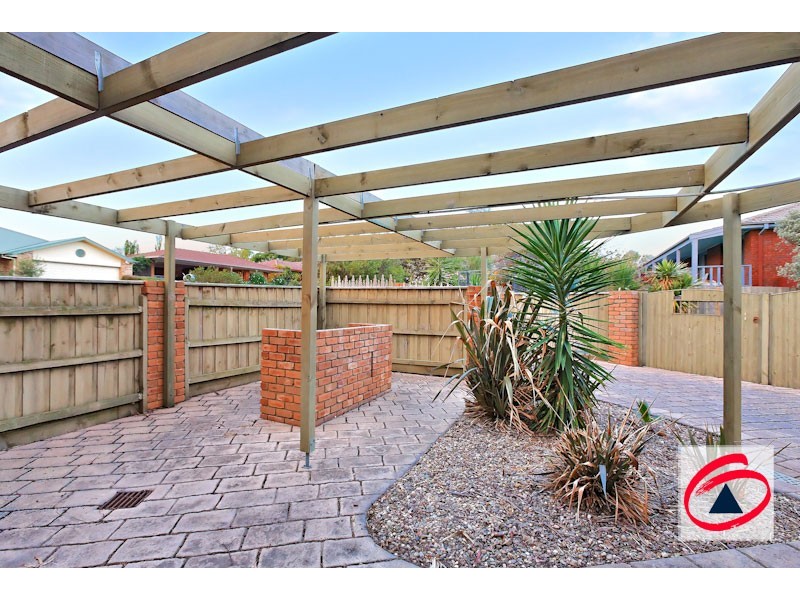 40 Eagle Drive, Pakenham VIC 3810