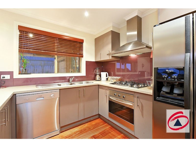 4 Harmony Court, Pakenham VIC 3810