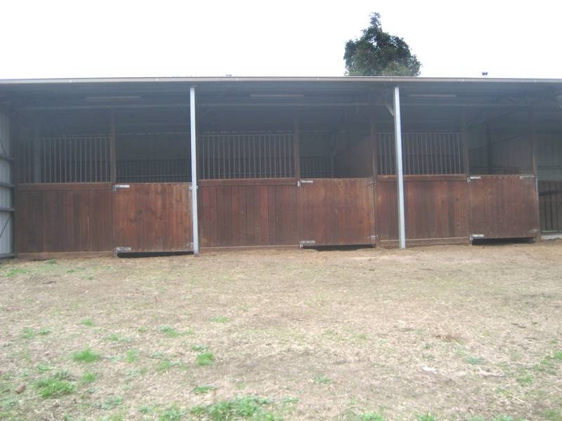 * Toomuc Valley Road, Pakenham Upper VIC 3810