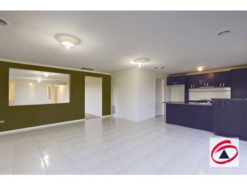 51 Ebony Drive, Pakenham VIC 3810