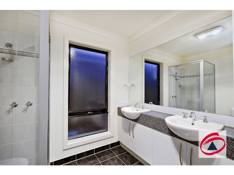 51 Ebony Drive, Pakenham VIC 3810