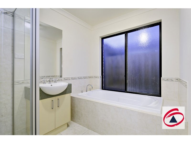 51 Ebony Drive, Pakenham VIC 3810