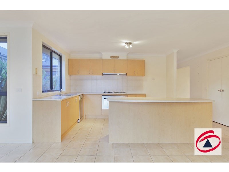 1 Stokes Green, Pakenham VIC 3810