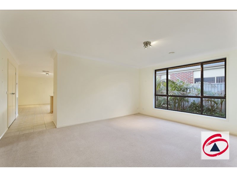 1 Stokes Green, Pakenham VIC 3810