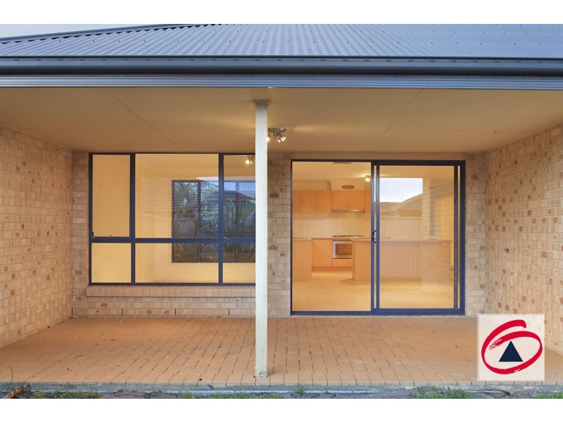 1 Stokes Green, Pakenham VIC 3810