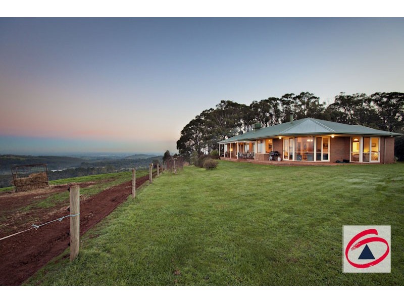 44 Bayard Drive, Pakenham VIC 3810