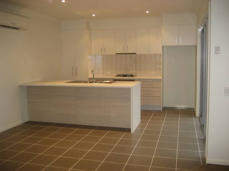 4 Lords Lane, Officer VIC 3809