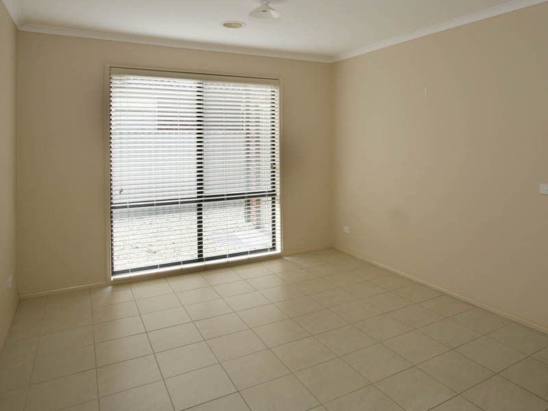 10 Barwon Drive, Pakenham VIC 3810