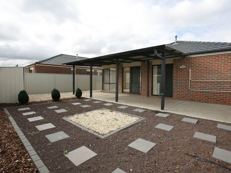 10 Barwon Drive, Pakenham VIC 3810