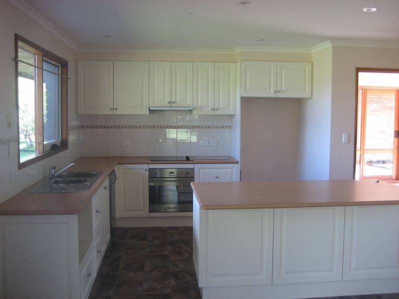 188 Brown Road, Pakenham VIC 3810