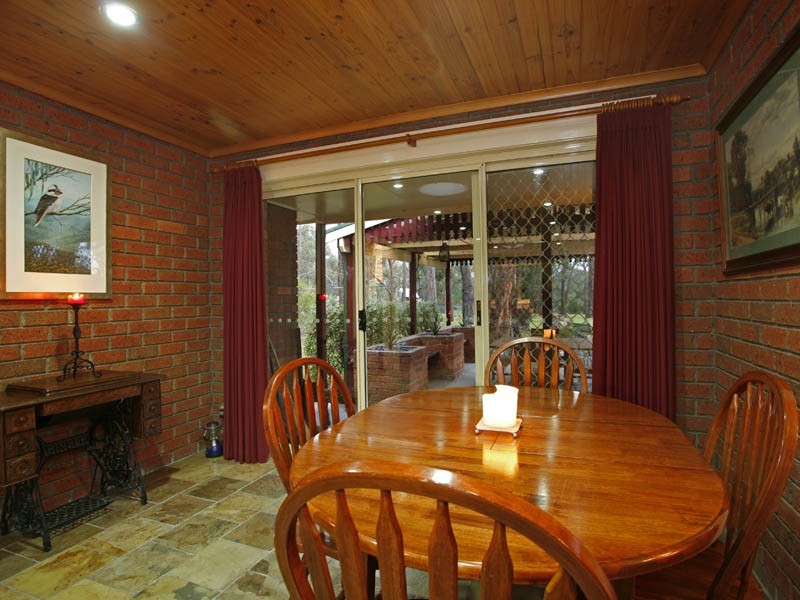 12 Chambers Road, Bunyip VIC 3815