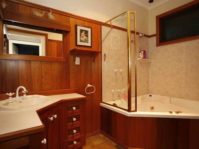 12 Chambers Road, Bunyip VIC 3815