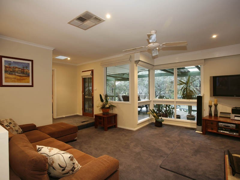 50 Baroona Road, Maryknoll VIC 3812