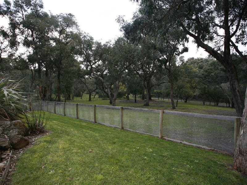 50 Baroona Road, Maryknoll VIC 3812