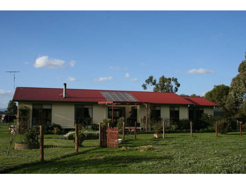 90 Cook Street, Longwarry VIC 3816