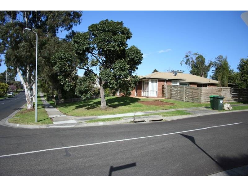 41 Ahern Road, Pakenham VIC 3810