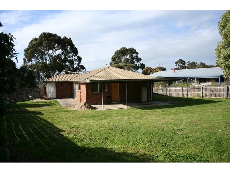 41 Ahern Road, Pakenham VIC 3810
