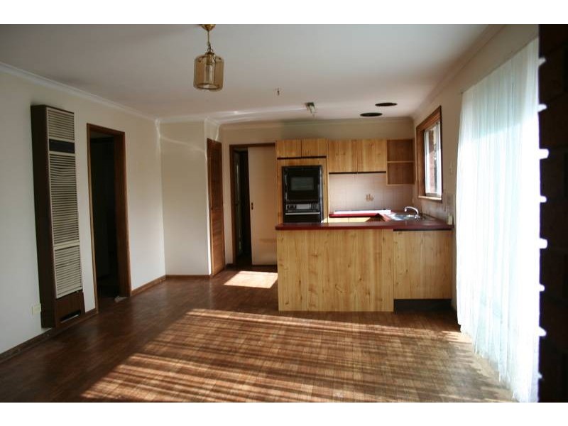 41 Ahern Road, Pakenham VIC 3810