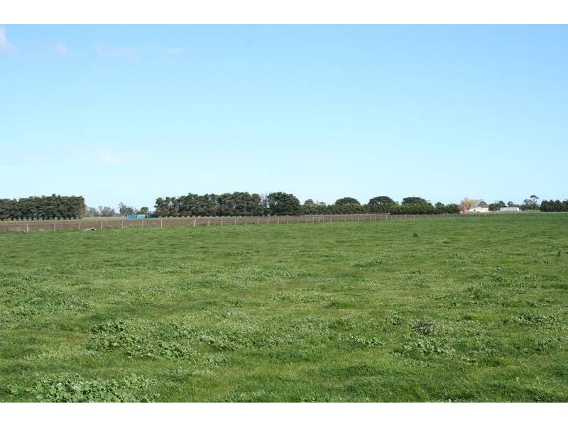 240 Lone Pine Road, Garfield VIC 3814
