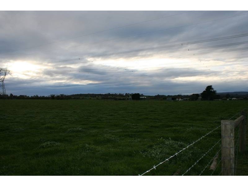 240 Lone Pine Road, Garfield VIC 3814