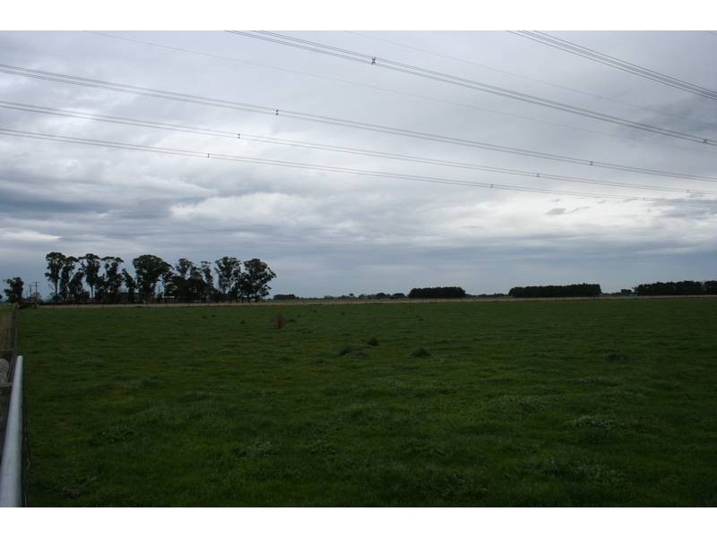240 Lone Pine Road, Garfield VIC 3814