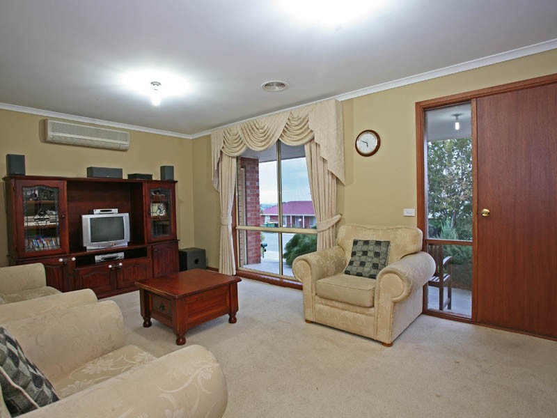 22 Breyleigh Drive, Pakenham VIC 3810