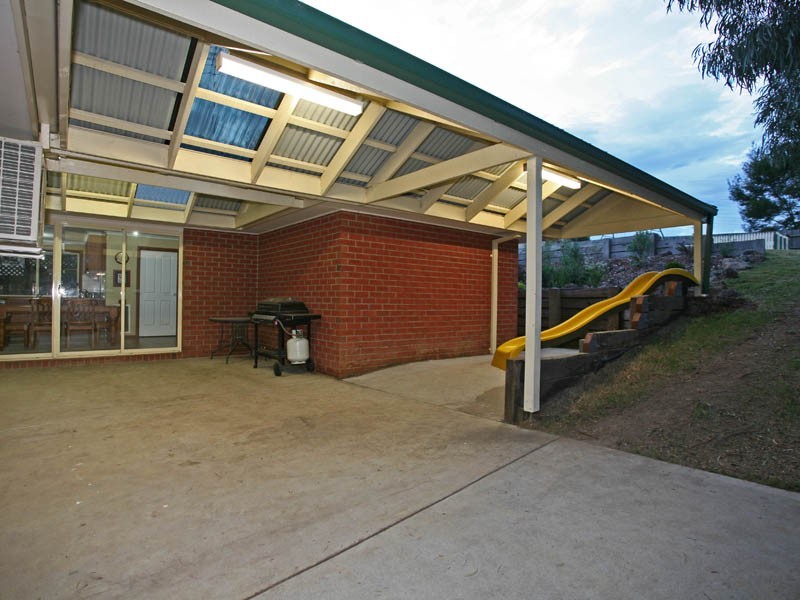 22 Breyleigh Drive, Pakenham VIC 3810