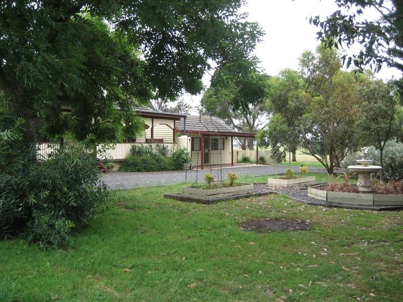 395 Berwick-Cranbourne Road, Clyde North VIC 3978