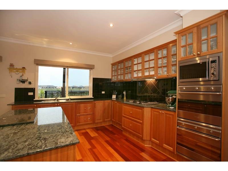 31 Clearwater Drive, Pakenham VIC 3810