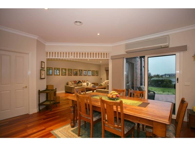 31 Clearwater Drive, Pakenham VIC 3810