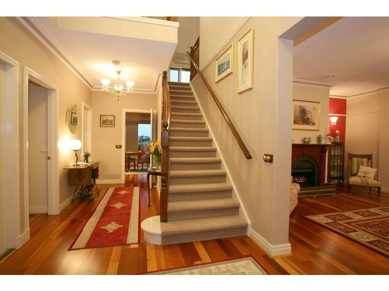 31 Clearwater Drive, Pakenham VIC 3810