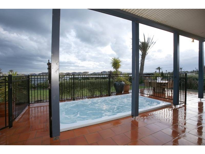 31 Clearwater Drive, Pakenham VIC 3810