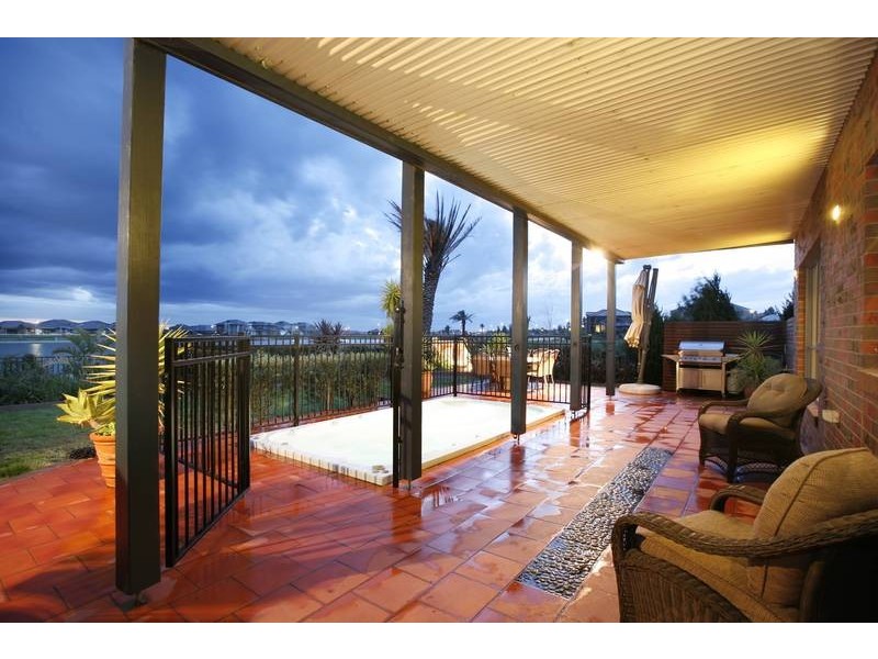 31 Clearwater Drive, Pakenham VIC 3810